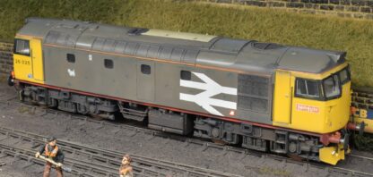 Heljan O gauge class 26 locomotive