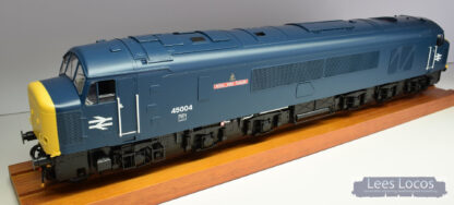 HJ4521 Heljan O gauge class 45 locomotive 45004 'Royal Irish Fusileer'