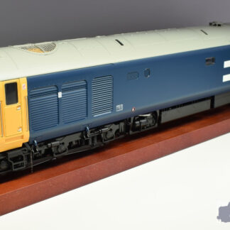 HJ4021 Heljan O gauge class 50 locomotive large logo blue livery